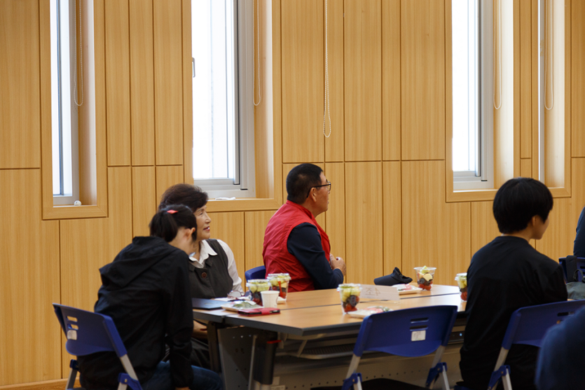 직무역량교육을 듣고있는 교육생들 사진